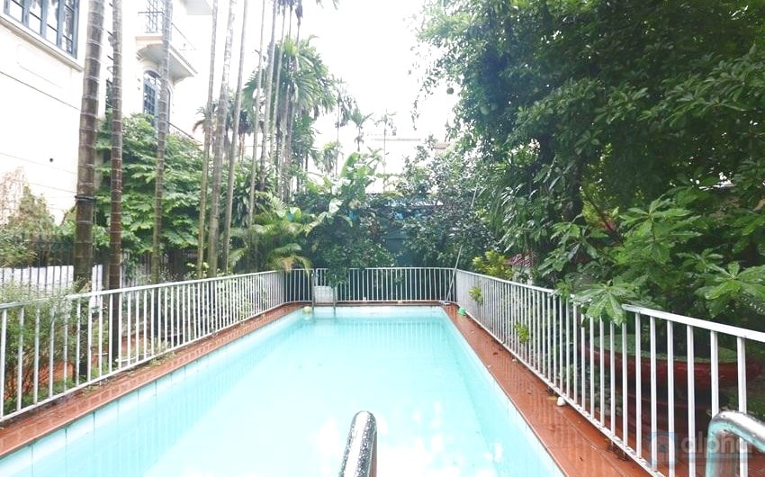 Beautiful Villa with swimming pool for rent in Tay Ho District
