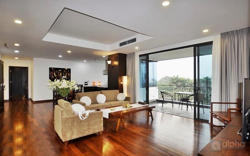 Super Luxury apartment in Tay Ho, 03 bedrooms, nice balcony