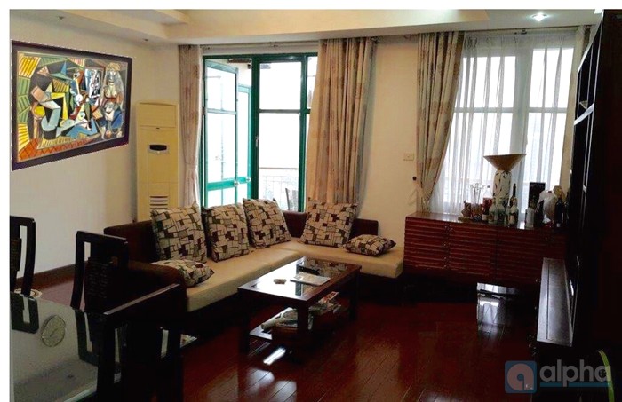Ha Noi lake view apartment for lease, 03 furnished bedroom