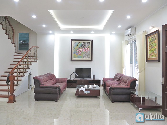 Beautiful four bedrooms villa for rent in Vinhomse Riverside, Long Bien, HN