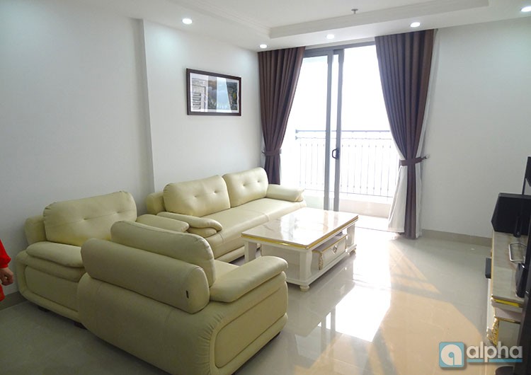 Vinhomes Nguyen Chi Thanh apartment for rent, new furniture, high floor