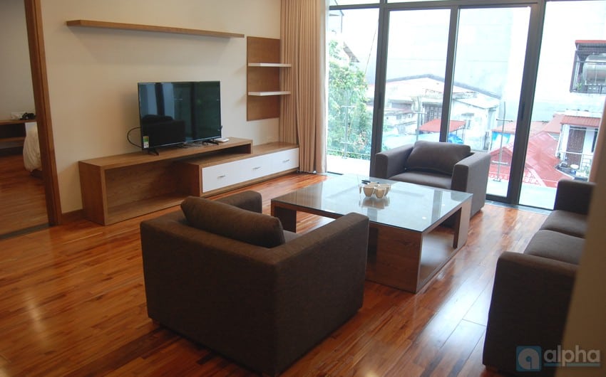 Brand new 03 Bedrooms apartment near Hoan Kiem and Truc Bach Lake