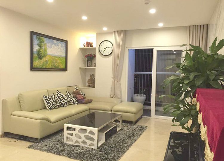 Bright and nice full furnished 3 bedroom apartment for rent in Golden Palace