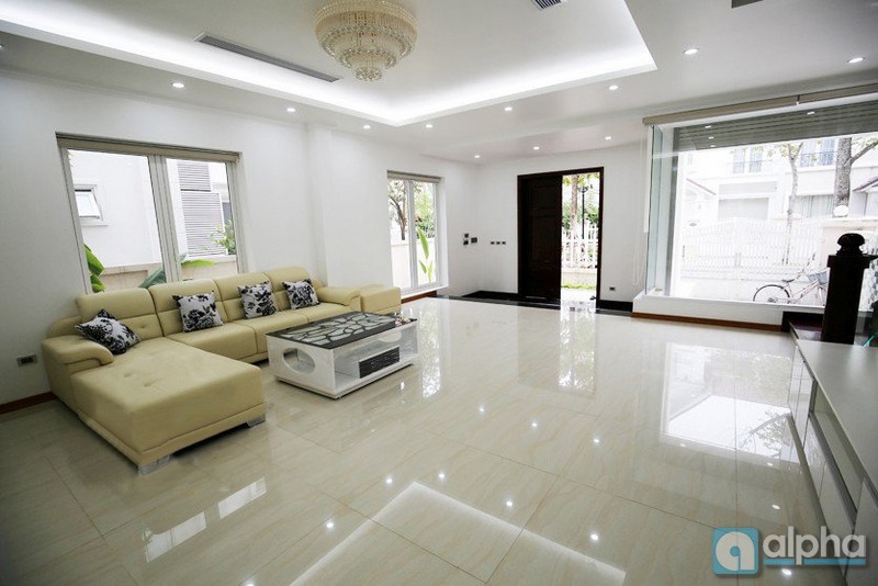 Vinhomes Riverside-modern 04 bedroom villa to rent