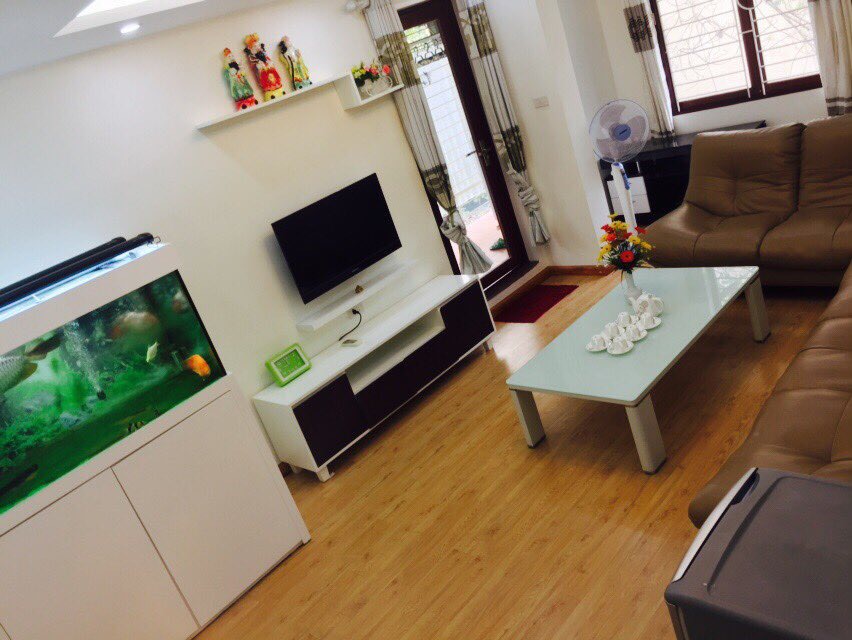 Pretty 2 bedroom Apartment in Van Bao – Ba dinh area for rent