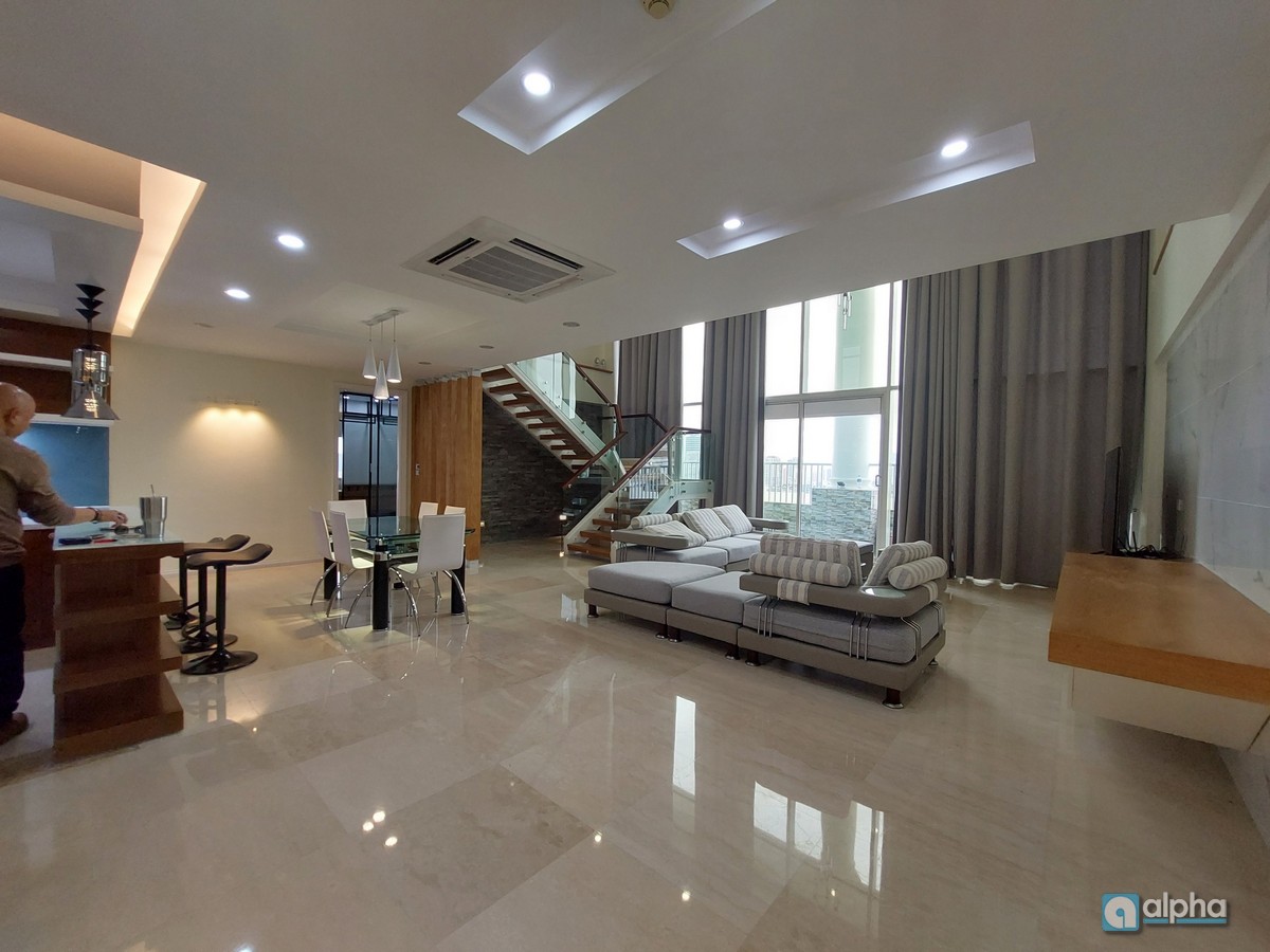 CIPUTRA – Luxury Duplex apartment 3Br in P2 Building