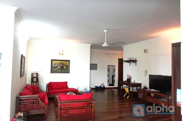 Apartment for rent at Trung Hoa – Nhan Chinh area, 3 bedrooms, 2 bathrooms