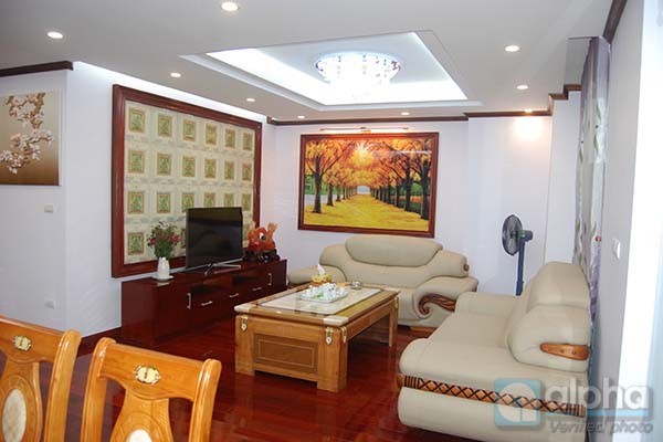 High-end Flat for rent in Dich Vong area, Cau Giay district, large size, luxury furniture