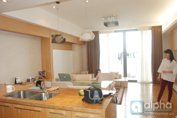 Three bedrooms apartment for rent in Indochina Plaza, Cau Giay, Ha Noi