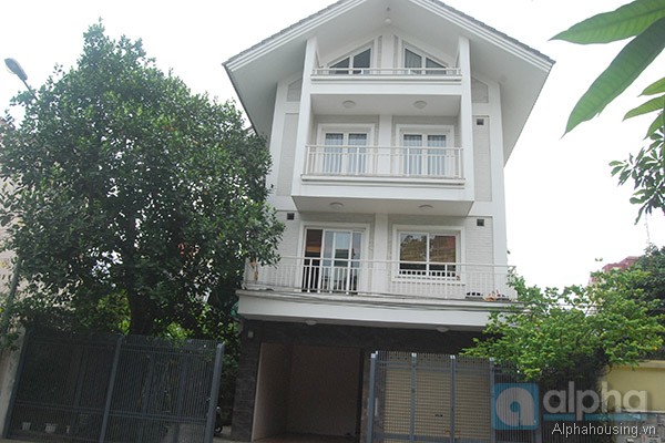Villa for rent in Vuon Dao area, Tay Ho dist, Hanoi, modern style, full furnitture