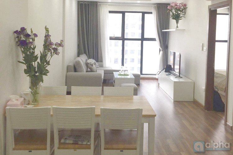 Cho thuê căn hộ 2 phòng ngủ, nội thất mới tại Goldmark City