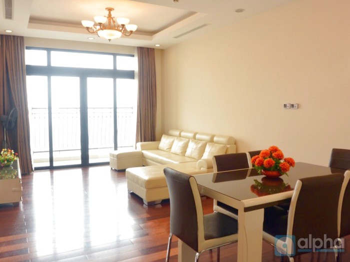 Cho thuê căn hộ nội thất đẹp tại Royal City, Thanh Xuân
