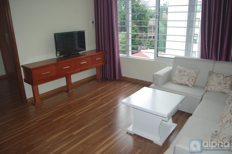 One bedroom apartment in Hoan Kiem, brand new, balcony