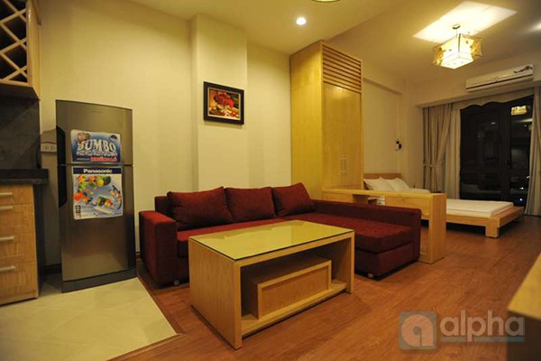 Căn hộ dịch vụ 1 phòng ngủ, nội thất hiện đại cho thuê tại Hồ Ba Mẫu, Đống Đa