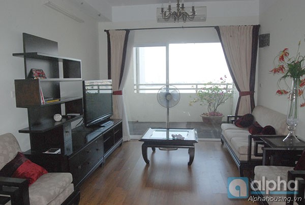 Nice furnishing apartment with Westlake view for lease in Ba Dinh area Hanoi
