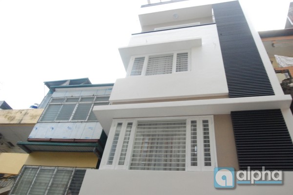 House for rent in Chua Lang street, Dong Da area, car access