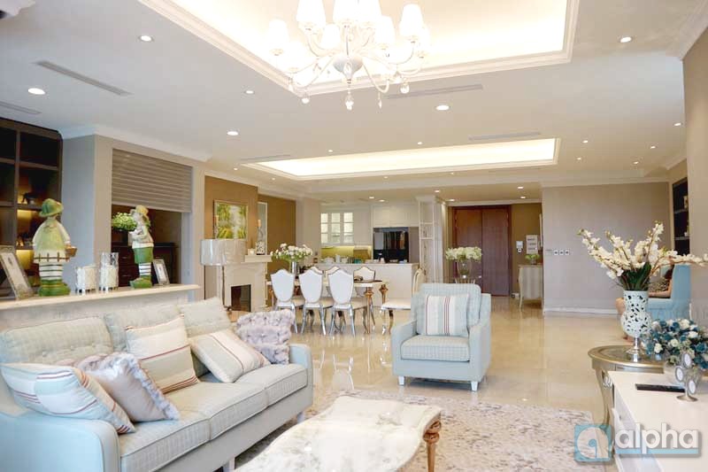 Super luxury 4 bedroom apartment in Ciputra Hanoi to rent