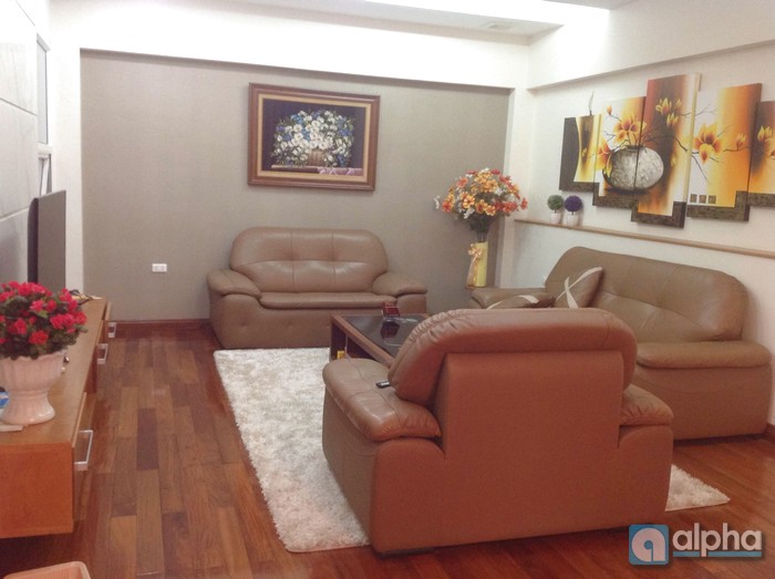 Nice house for rent in Cau Giay, Ha Noi. Five bedrooms, elevator