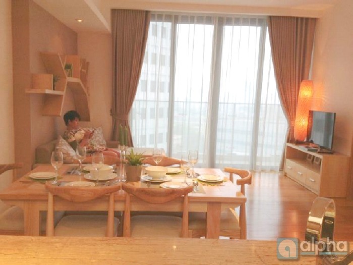 Three bedrooms apartment for rent at Indochina Plaza HN, well equipped
