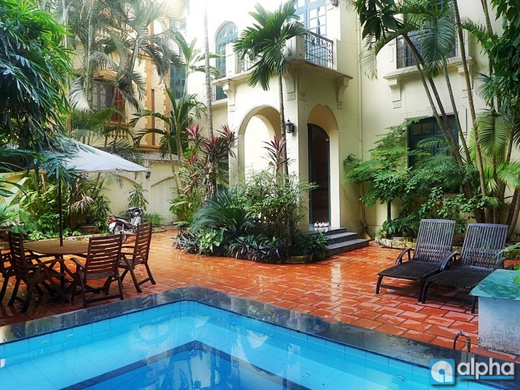 Nice villa for rent in Tay Ho, 3500 USD