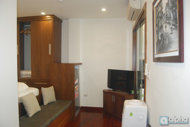 Fully furnished apartment for rent in Ba Dinh, Kim Ma street, Hanoi, 700 USD