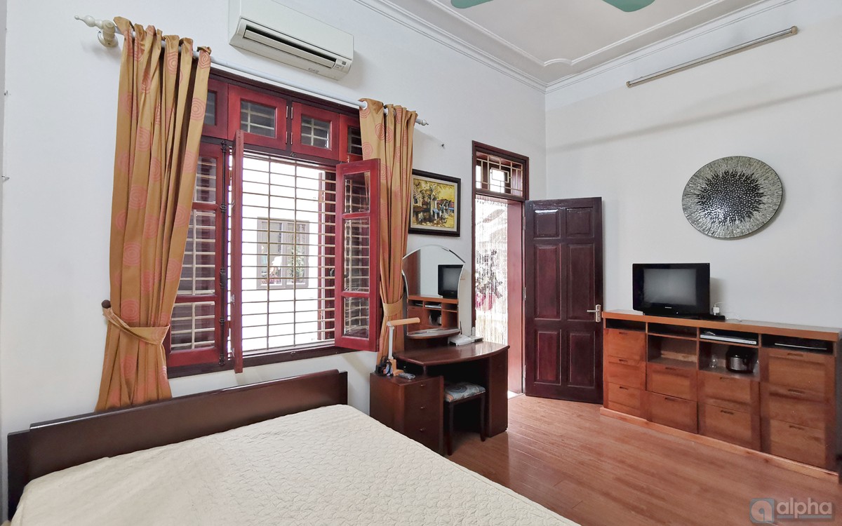 Fully furnished 3 bedroom house in Ba Dinh area at reasonable price