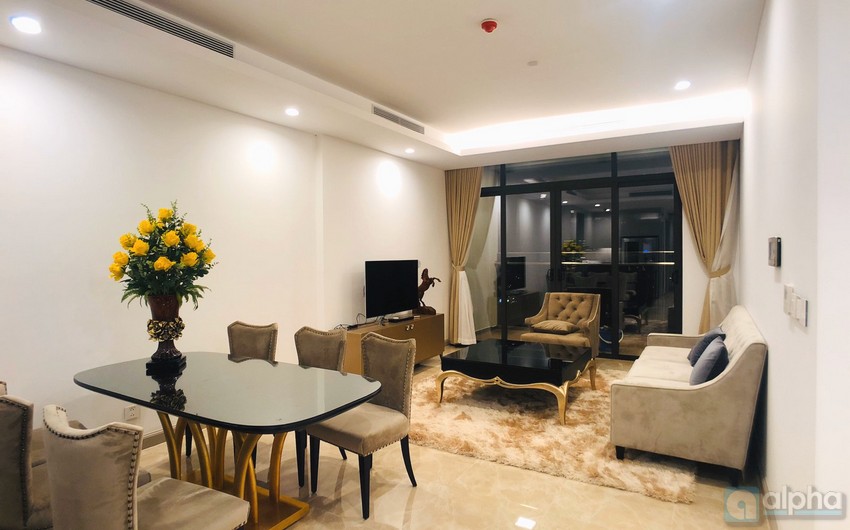 Brand new 03 bedroom apartment in Sun Grand City, Thuy Khe.