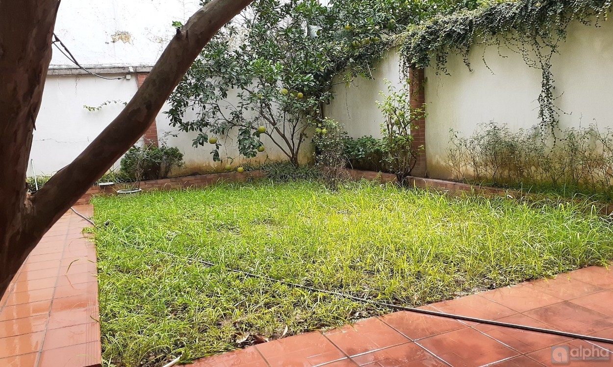 Good quality house to rent in Ciputra Ha Nôi. Good quality house to rent in Ciputra Ha Nôi.