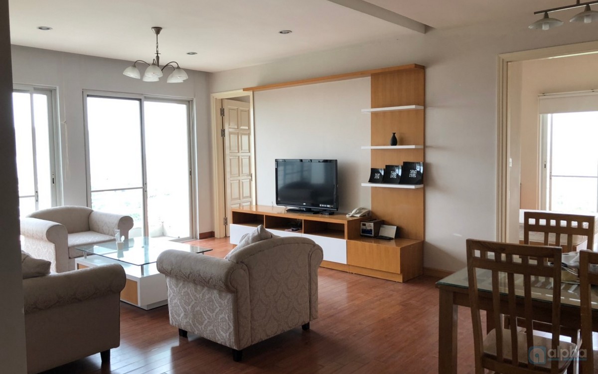 High floor apartment for rent in E building Ciputra – 4 bedroom