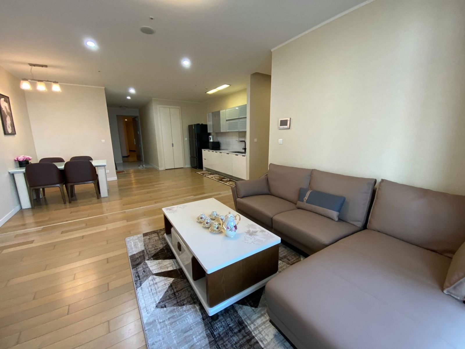 Pretty 4br apartment for rent in Keangnam Tower