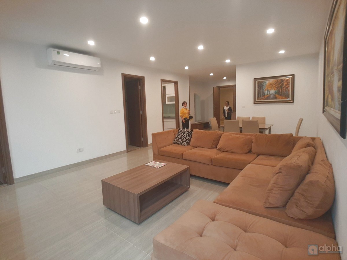 Swell apartment in Ciputra to rent