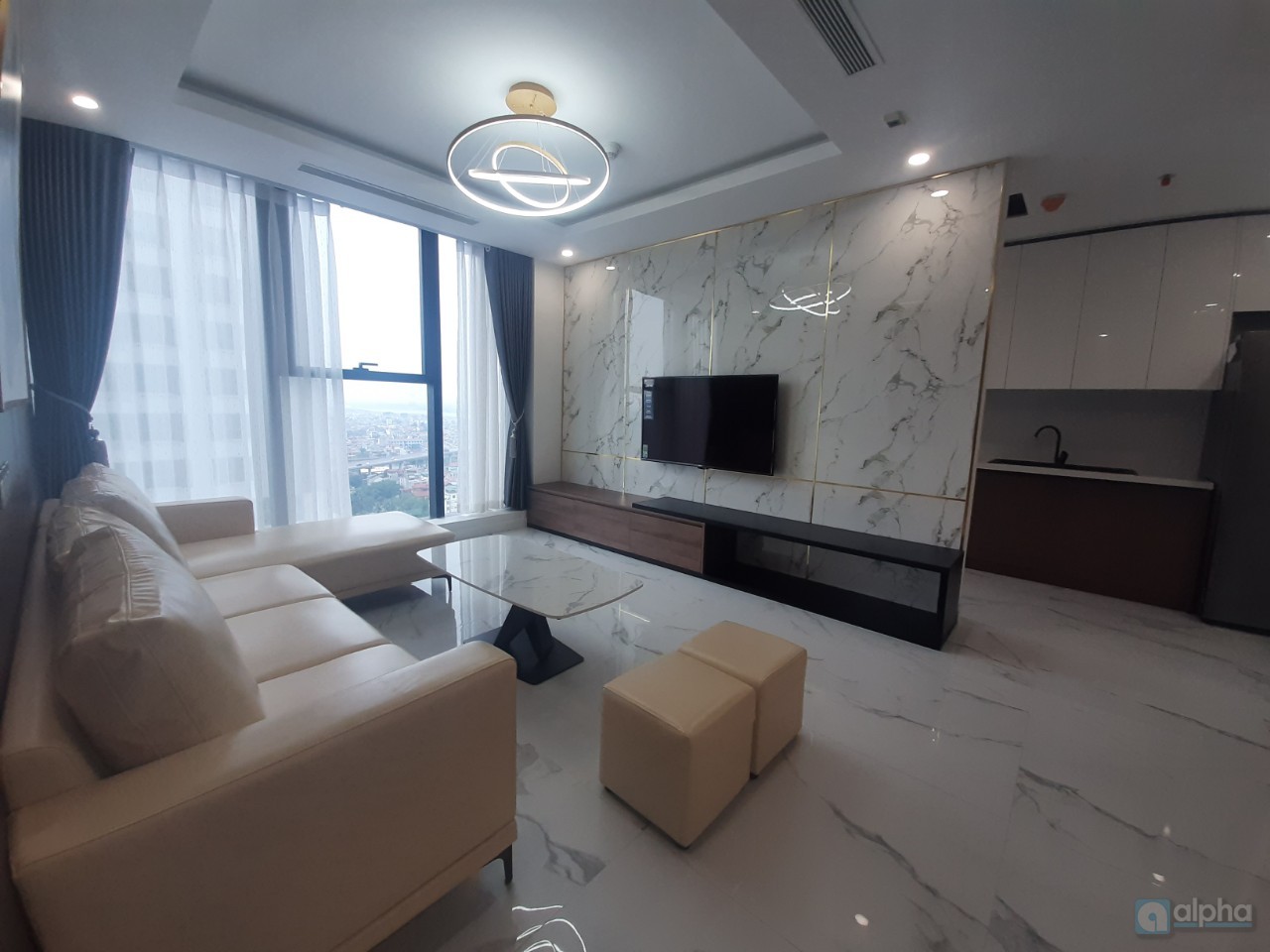 Brand new apartment for lease in Sunshine City
