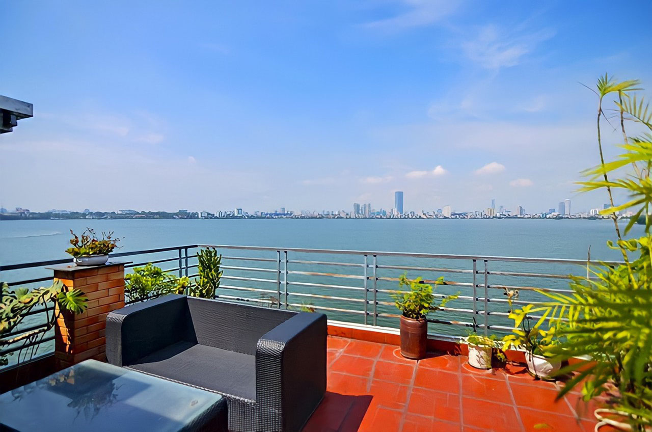 Tu Hoa street – Lakeview apartment to lease