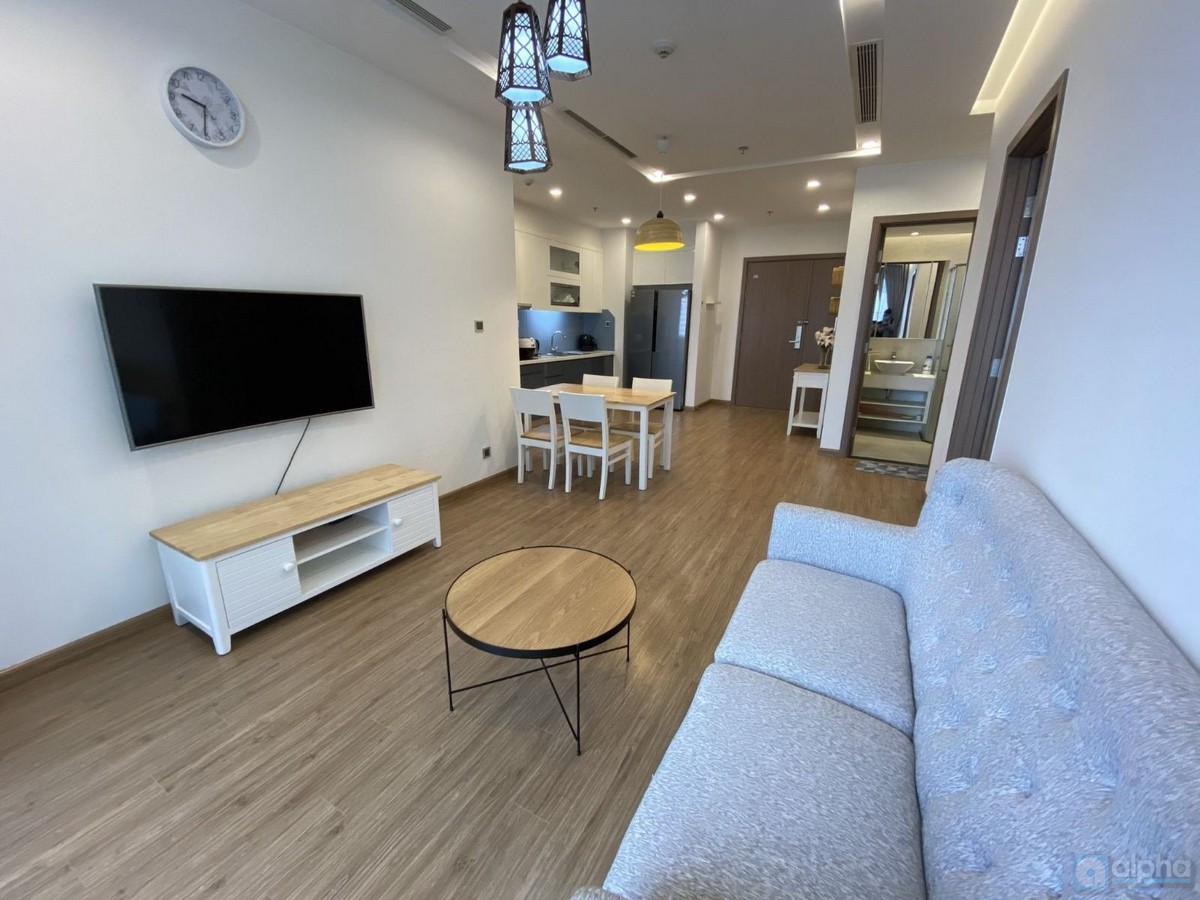 2bedroom apartment in Vinhomes Metropolis to lease