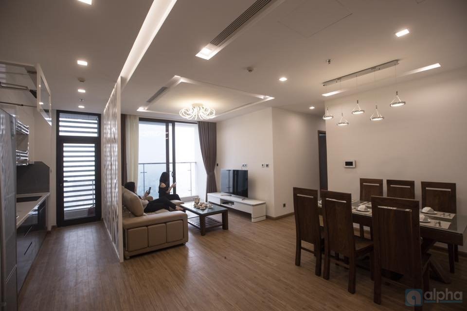 Convenient apartment for lease in Vinhomes Metropolis