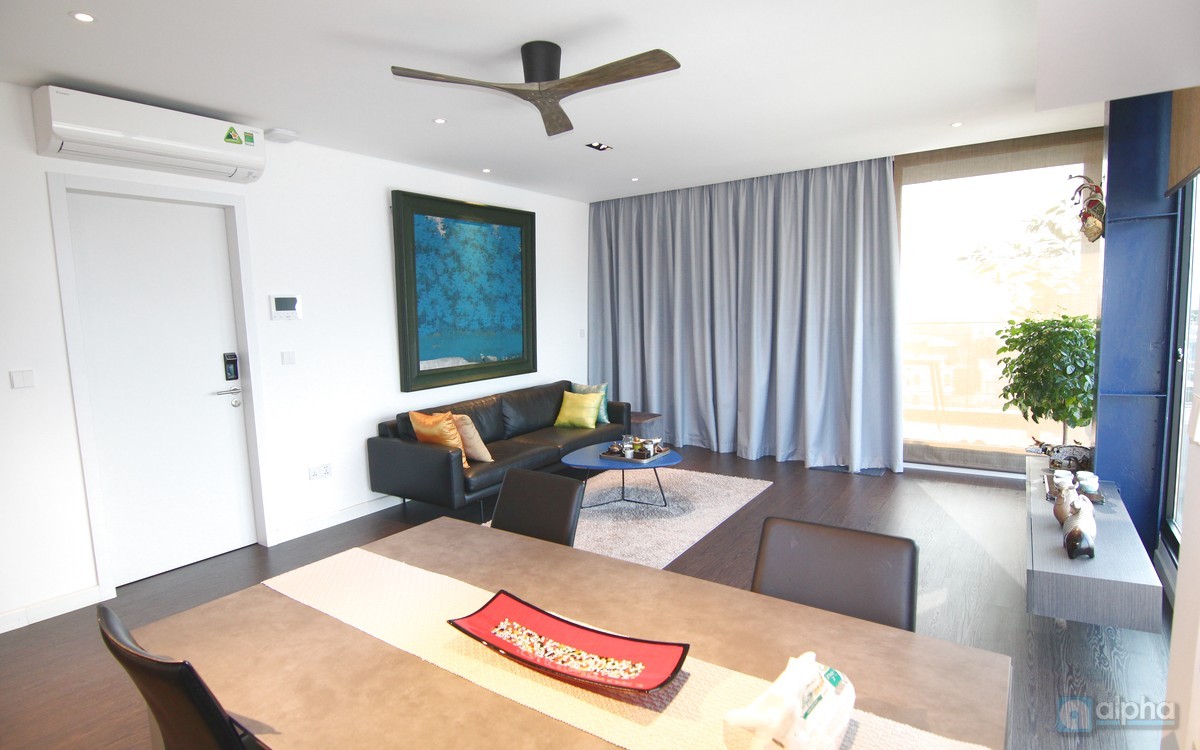 Cho thuê căn hộ dịch vụ Penthouse tại Tô Ngọc Vân – Tây Hồ