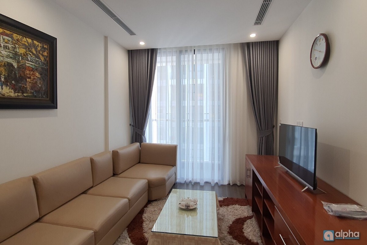 Good apartment in Vinhomes Symphony to lease