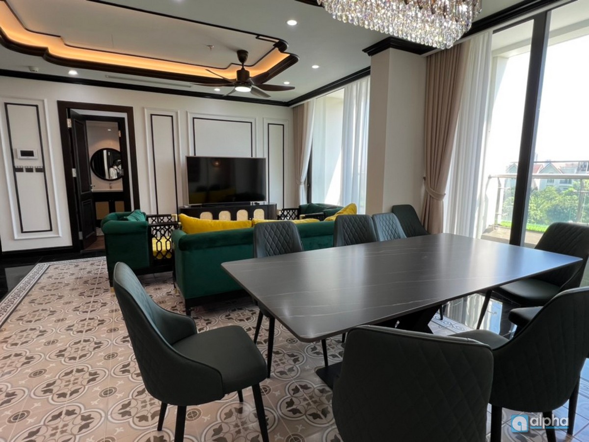 Cho thuê căn hộ 3 phòng ngủ đẳng cấp tại Vinhomes Symphony