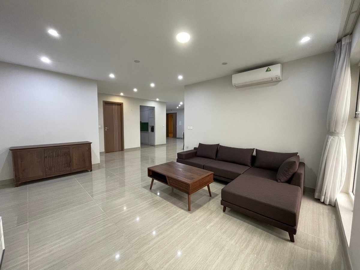Cho thuê căn hộ 3PN – 153m2 full đồ tại the Link – Ciputra