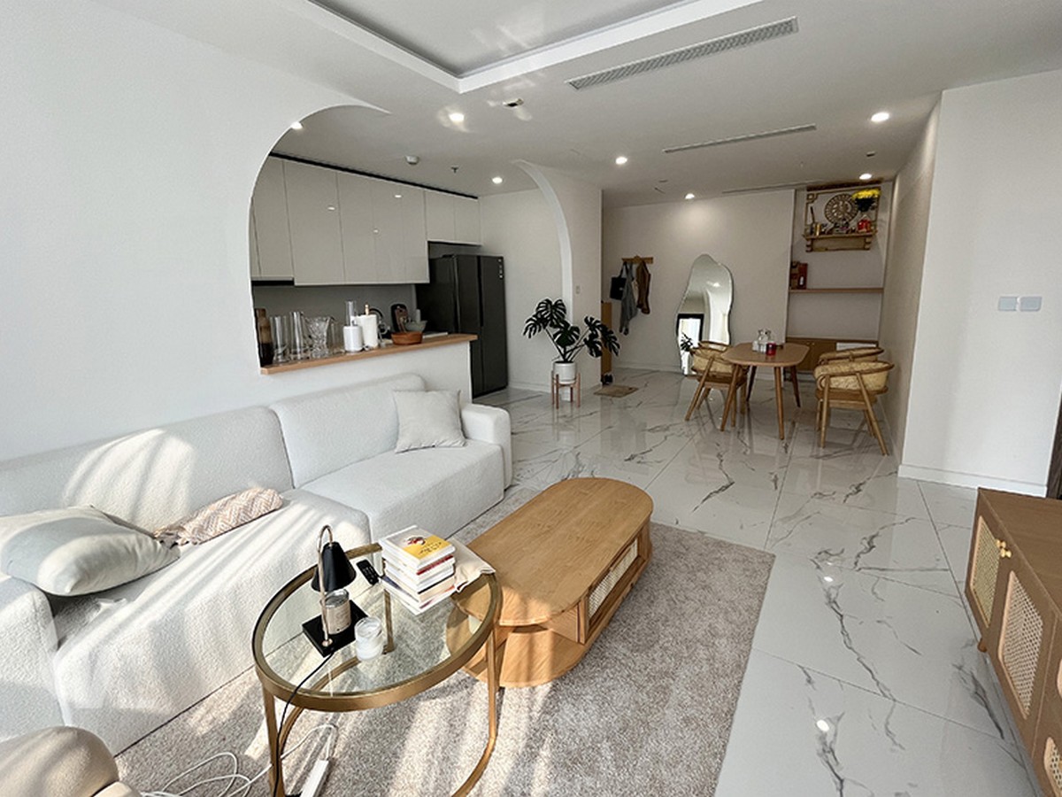 Sunshine City apartment to lease – Scanadivan style