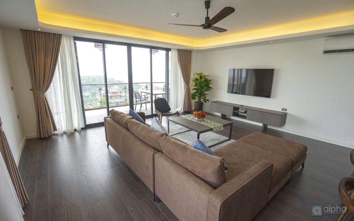 Perfect location for people living in Tay Ho – Apartment for rent