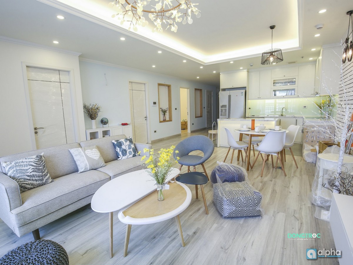 D’.Le Roi Soleil – bright apartment thanks to white interior