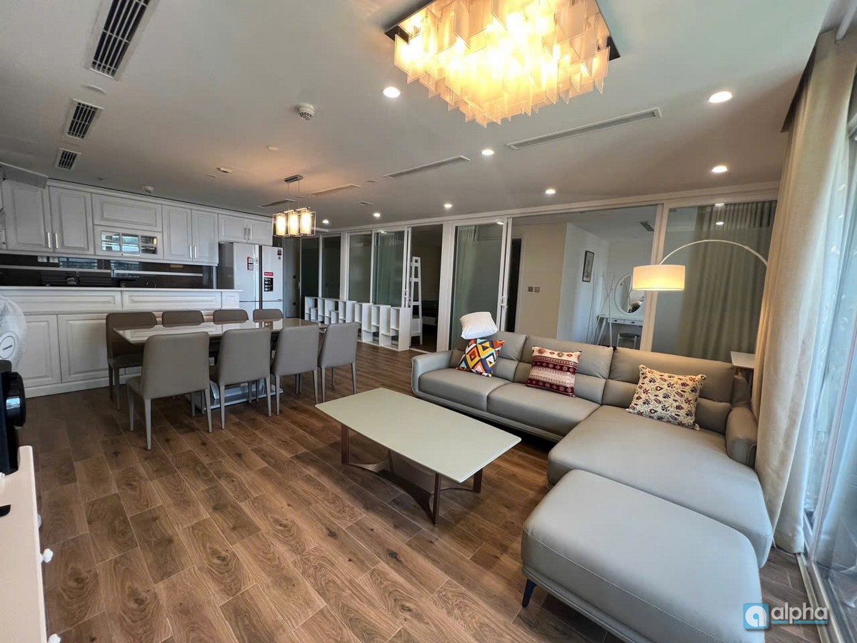 Apartment D’. Le Roi Soleil light color tone with lots of ‘breathing space’