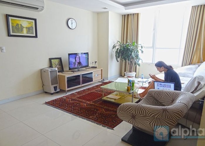 2 bedroom apartment for rent at Richland Building, Cau Giay, furnished