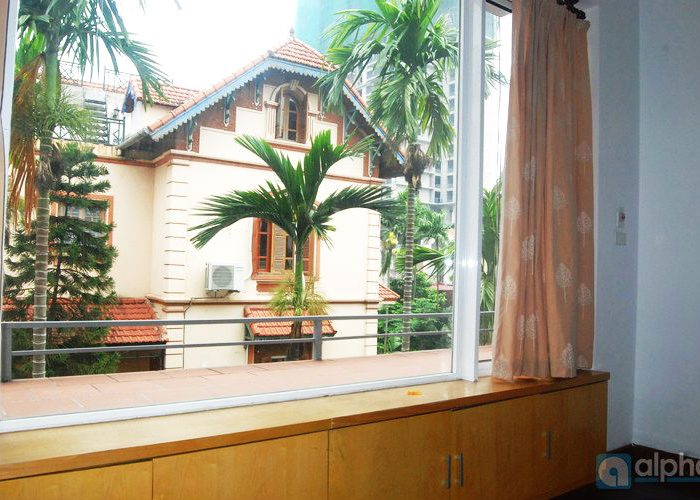 Nice house with 4 bedrooms in Tay Ho for rent with only 1250 USD