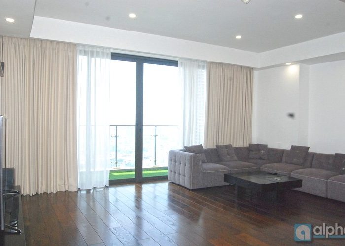 217 sq.m apartment for rent at Indochina Plaza Hanoi