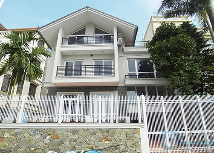 Luxurious villa with swimming pooll for rent in Tay Ho, Ha Noi, modern style.