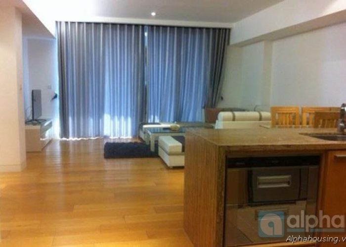 Three bedrooms apartment for rent in Indochina Plaza, Ha Noi, fully furnished.