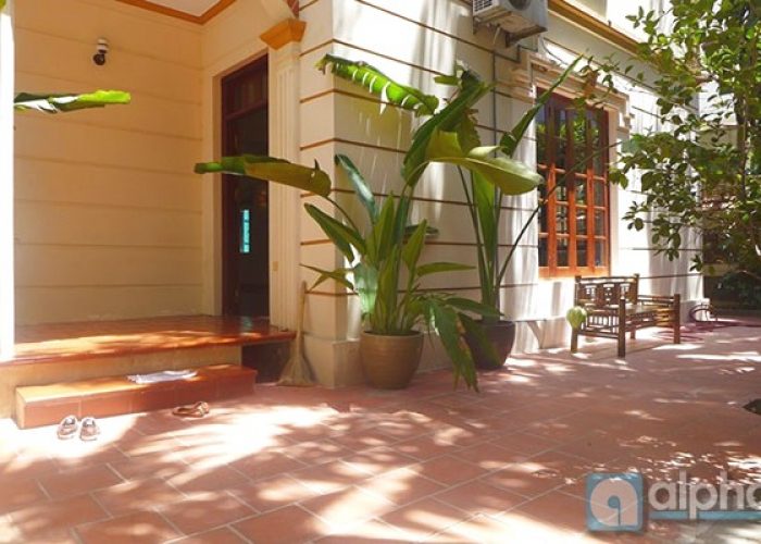 Peaceful house for rent in Tay Ho Str, West-Lake area, Hanoi