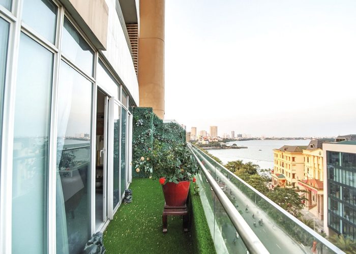 Stunning view 2-bedroom apartment in Watermark building, 395 Lac Long Quan street, large balcony